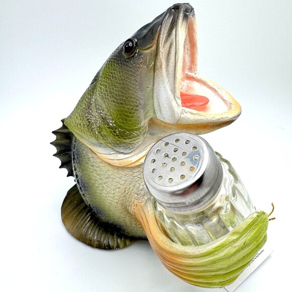 2019 Rivers Edge Bass Salt & Pepper Shaker Set Resin & Glass - Picture 11 of 14